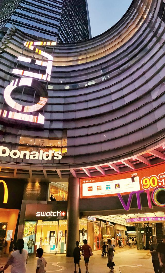 巧用华为P30pro手机全景摄影功能拍摄超广角城市建筑手机摄影大片