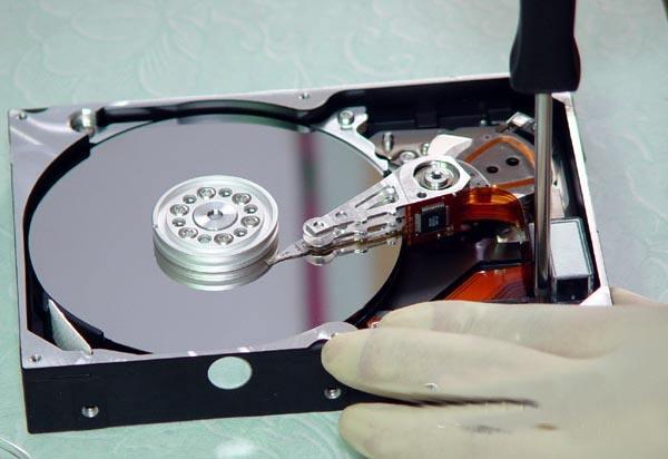 机械硬盘的数据保护与恢复